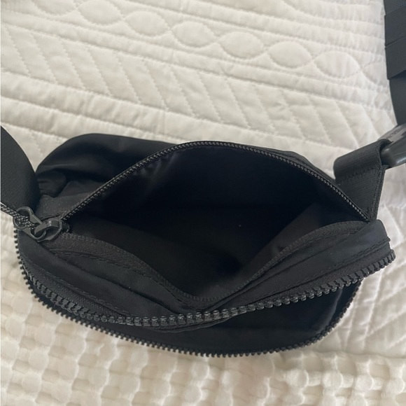 Lululemon Black Belt Bag - Picture 3 of 4